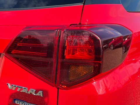 Suzuki Vitara SZ-T BOOSTERJET MHEV 19