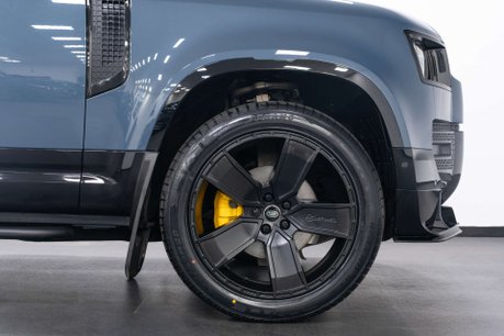 Land Rover Defender 3.0 Defender X-Dynamic SE D MHEV Auto 4WD 3dr 4