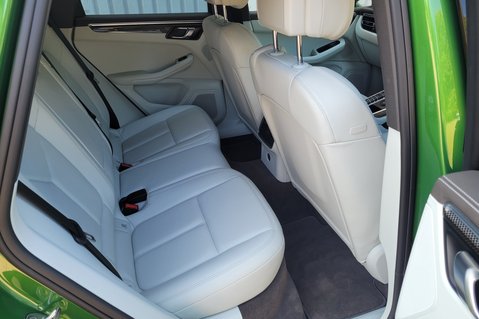 Porsche Macan PDK 46