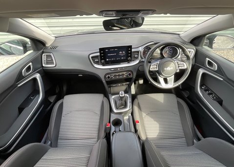 Kia Ceed 1.5 T-GDi Sportswagon '2' 5