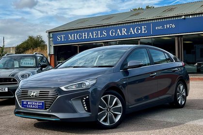 Hyundai IONIQ 1.6 IONIQ Premium SE FHEV Semi-Auto 5dr