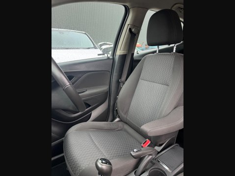 Vauxhall Mokka X 1.4i Turbo ecoTEC Active SUV 5dr Petrol Manual Euro 6 (s/s) (140 ps) 31