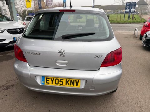 Peugeot 307 1.6 16v SE 5dr (a/c) 9