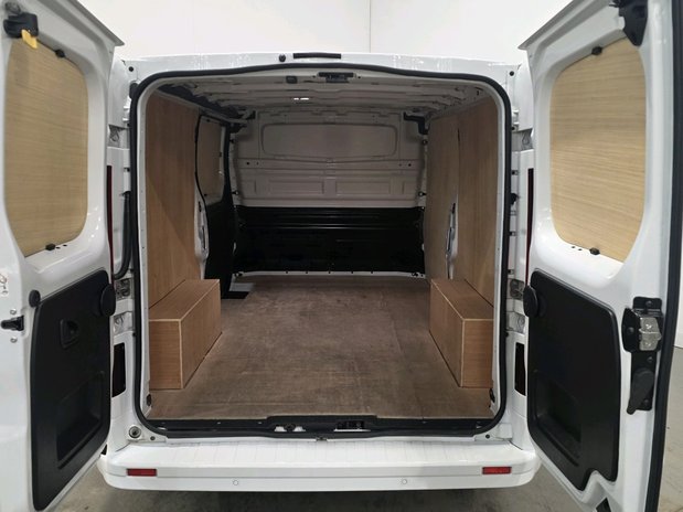 Renault Trafic RENAULT TRAFIC LWB DIESEL LL30 Blue dCi 130 Extra [Safety] Van 11