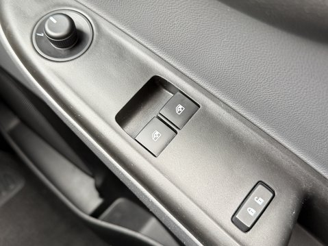 Vauxhall Viva 1.0 SL 5dr 29