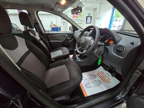 Dacia Duster 1.5 dCi Laureate EDC Euro 6 (s/s) 5dr 34