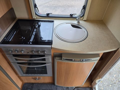 Swift Suntor 590RS Motorhome 30