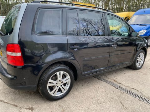 Volkswagen Touran 2.0 TDI SE 5dr (7 Seats) 4