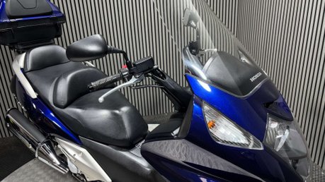 Honda FJS 2014 ONLY 9K 1 OWNER LONG MOT MAXI SCOOTER 600CC TWIN A2 23