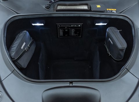 Ferrari F8 SPIDER 47