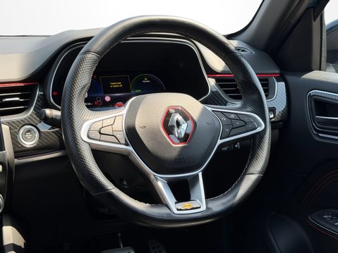 Renault Arkana 1.6 E-TECH Hybrid 145 R.S. Line 5dr Auto 17