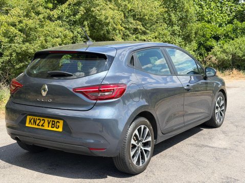 Renault Clio 1.0 TCe Iconic Edition Euro 6 (s/s) 5dr 4