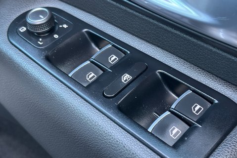 Volkswagen Amarok DC V6 258 ps Tdi Aventura Black Edition 4Motion 40