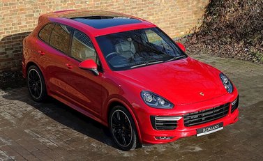 Porsche Cayenne GTS 26