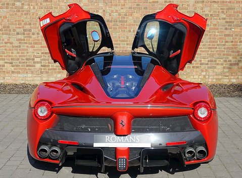 Ferrari LaFerrari 29