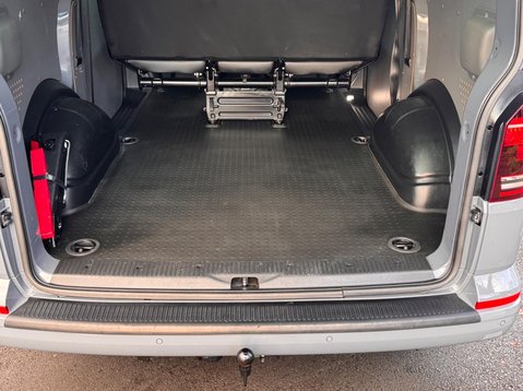 Volkswagen Transporter T32 TDI KOMBI HIGHLINE 4MOTION 57