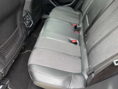 Peugeot 3008 1.2 3008 GT Line Premium PureTech S/S Auto 5dr 53