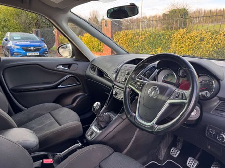 Vauxhall Zafira 1.6 Zafira Tourer SRi CDTi ecoFLEX S/S 5dr 29