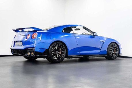 Nissan GT-R Premium Edition 3.8 2dr Coupe Semi Auto Petrol 17