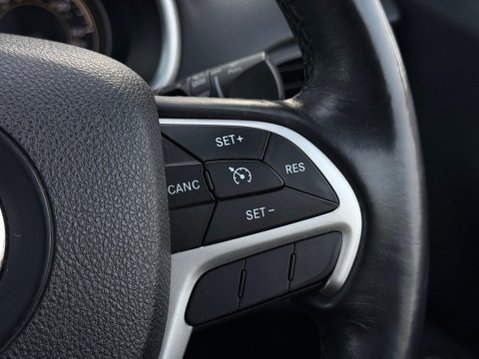 Jeep Cherokee 2.2 MultiJetII Overland Auto 4WD Euro 6 (s/s) 5dr 95