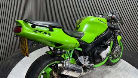 Kawasaki ZX 1995 44K PROJECT SPORTS BIKE SPARES OR REPAIR 900CC 4