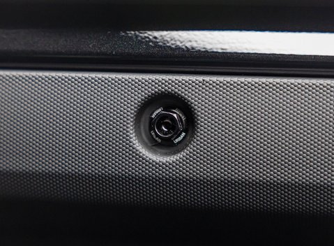 Land Rover Defender 90 D350 X-DYNAMIC HSE HARD TOP URBAN 26