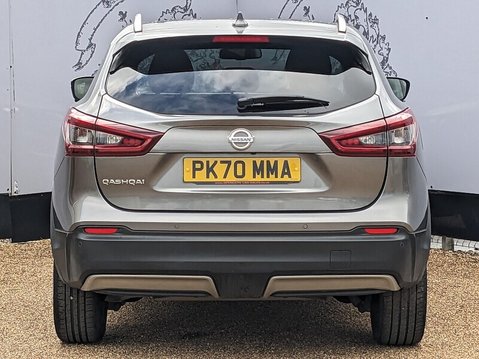 Nissan Qashqai DIG-T N-CONNECTA 8