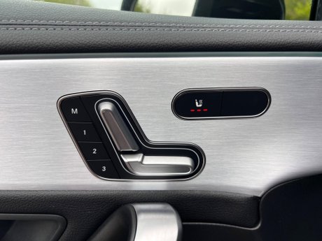 Mercedes-Benz A Class 2.0 A35 AMG (Premium Plus) SpdS DCT 4MATIC Euro 6 (s/s) 5dr 73