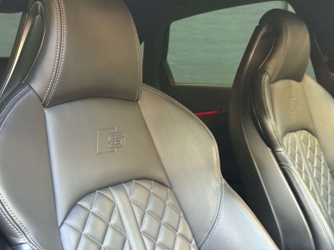 Audi S4 3.0 S4 TFSI Quattro Auto 4WD 4dr 29