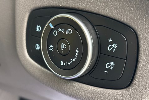Ford Transit Connect 220 L1 Base 100 ps Tdci Panel Van - Air Con / Rear Camera 27