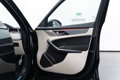 Jaguar F-Pace 5.0 F-PACE SVR AWD Auto 4WD 5dr 13