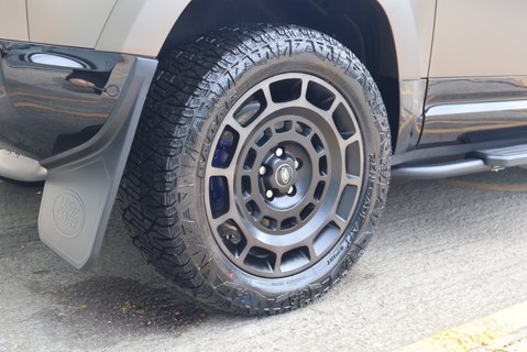 Land Rover Defender 90 DEMO  HARD TOP 350  X-DYNAMIC HSE s 20k spend inc genuine rear seat   15