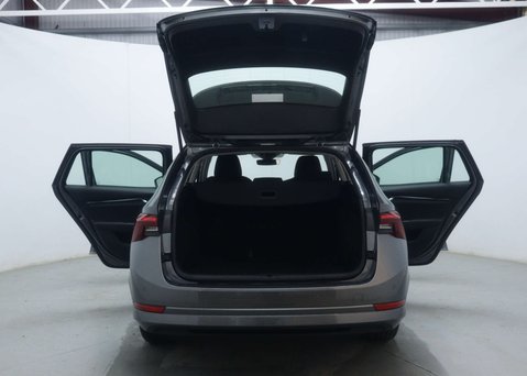 Skoda Octavia 1.0 Octavia SE Technology TSi E-Tech Semi-Auto 5dr 53