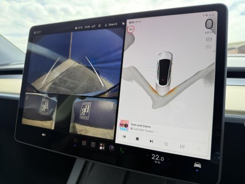 Tesla Model Y (Dual Motor) Long Range SUV 5dr Electric Auto 4WDE (384 bhp) 45