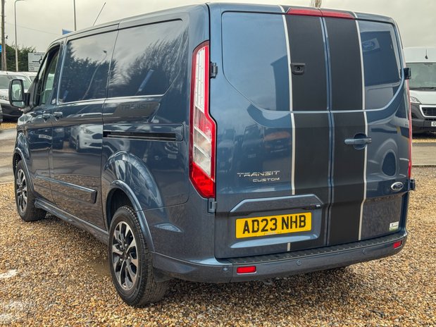 Ford Transit Custom SWB L1H1 Low Roof Sport 310 Air Con Alloys SELECT 8
