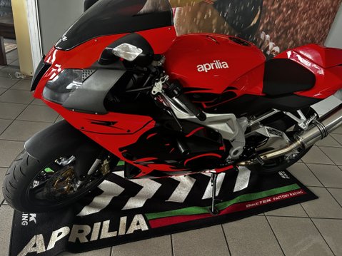 Aprilia RSV RSV MILLE 04 2