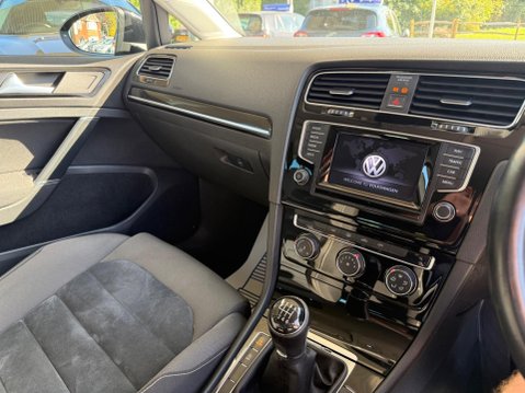 Volkswagen Golf 2.0 TDI BlueMotion Tech GT Euro 5 (s/s) 5dr 16