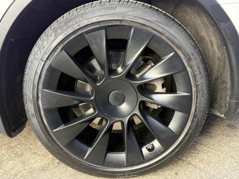 Tesla Model Y SUV 5dr Electric Auto RWD (346 ps) 16