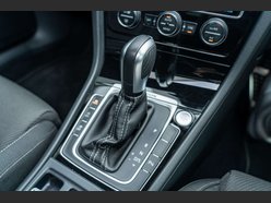 Volkswagen Golf 2.0 Golf R TSi 4Motion Semi-Auto 4WD 5dr 19