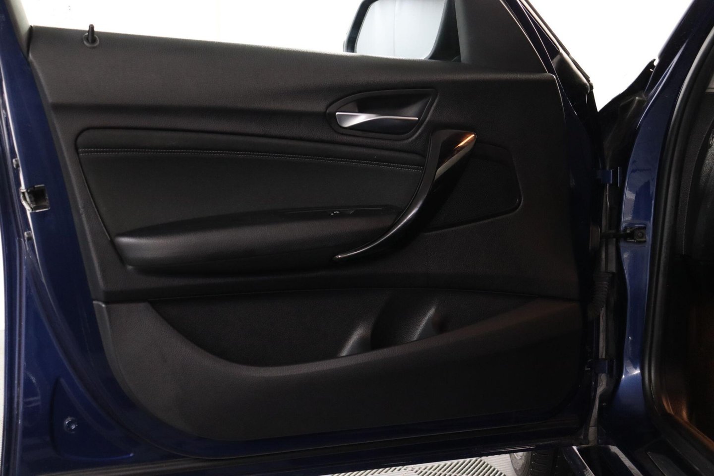2019 BMW 1 Series — image 37