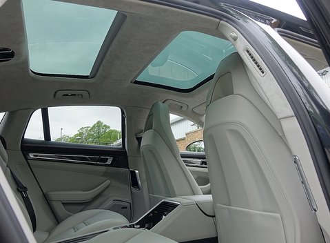 Porsche Panamera Turbo 13