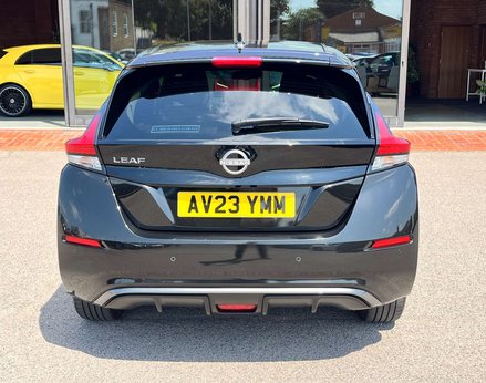 Nissan LEAF Leaf Tekna Electric 110Kw 39kWh (AUTOMATIC) 5dr 6
