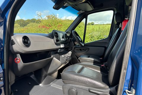 Mercedes-Benz Sprinter 316 Cdi Mwb Lr 4x4 Panel Van - Diff Lock / Low Range / Rear Camera 17