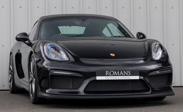 Porsche Cayman GT4 (718) 1