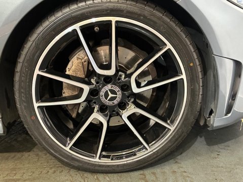 Mercedes-Benz C Class 2.0 C220d AMG Line (Premium) G-Tronic+ Euro 6 (s/s) 4dr 43