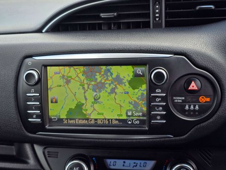 Toyota Yaris 1.5 VVT-h GR SPORT Hatchback 5dr Petrol Hybrid E-CVT Euro 6 (s/s) (100 ps) 41