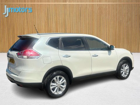 Nissan X-Trail 1.6 dCi Acenta SUV 5dr Diesel XTRON Euro 6 (s/s) (130 ps) 15