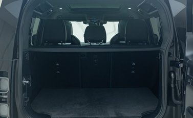Land Rover Defender 110 OCTA 40