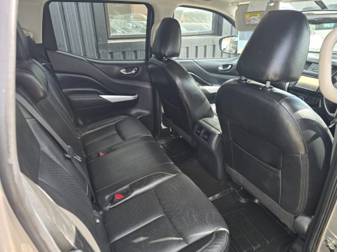 Nissan Navara DCI TEKNA SHR DCB 10