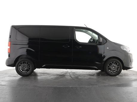 Citroen Dispatch M 1.5 BlueHDi 120ps Driver 5